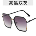Trendy Oversized Sunglasses for a Chic Look